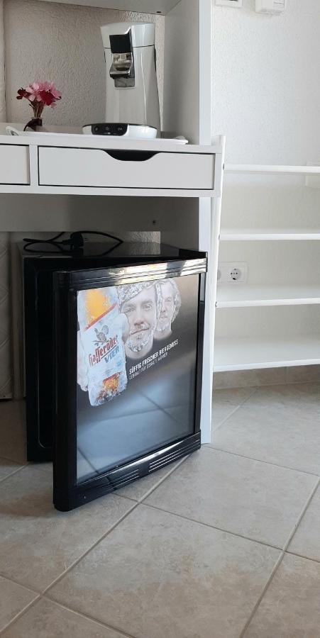Helles Doppelzimmer Mit Bad, Terrasse Und Pool, Seperater Eingang, Liznjan, Istrien Exteriör bild